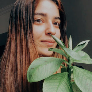 Meet your Posher, Melika